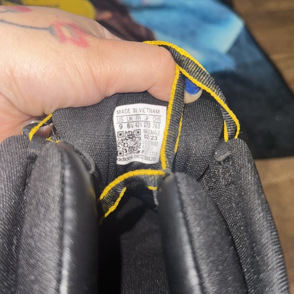 Adidas Originals Crazy 1 Yellow Sneakers - Picture 9 of 11